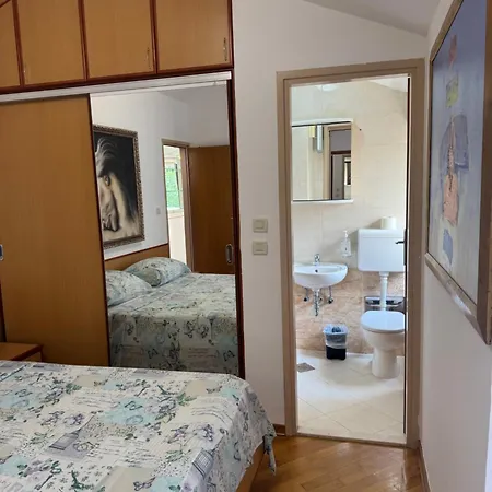Apartment Free Breakfast- 50m From With Washing Machine Baska Voda