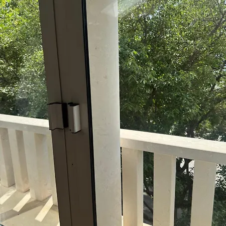 Free Breakfast- 50m From With Washing Machine Apartment