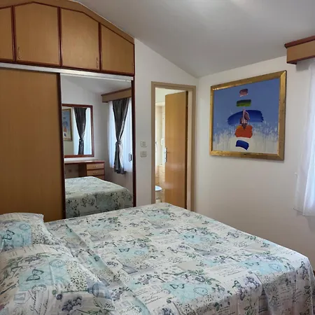Free Breakfast- 50m From With Washing Machine Apartment