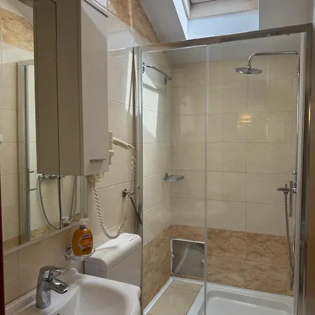 Apartment Free Breakfast- 50m From With Washing Machine Baska Voda